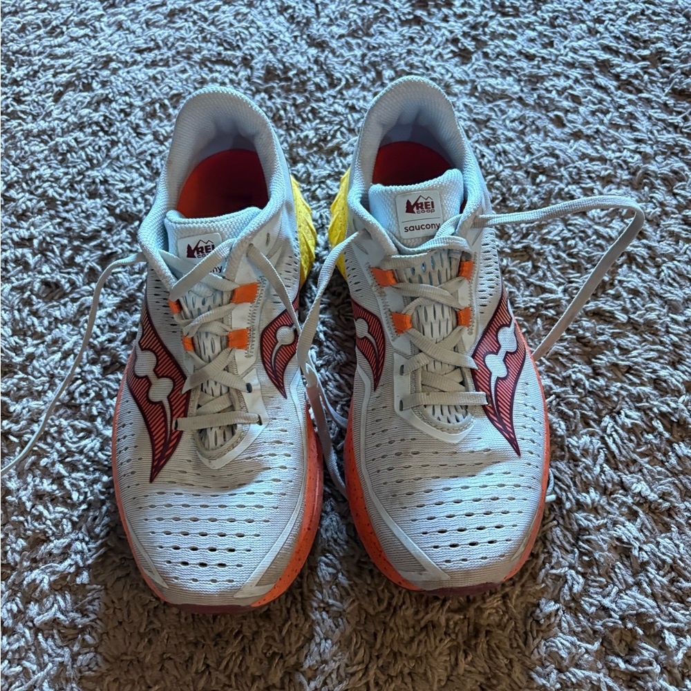 Saucony Endorphin Speed 4